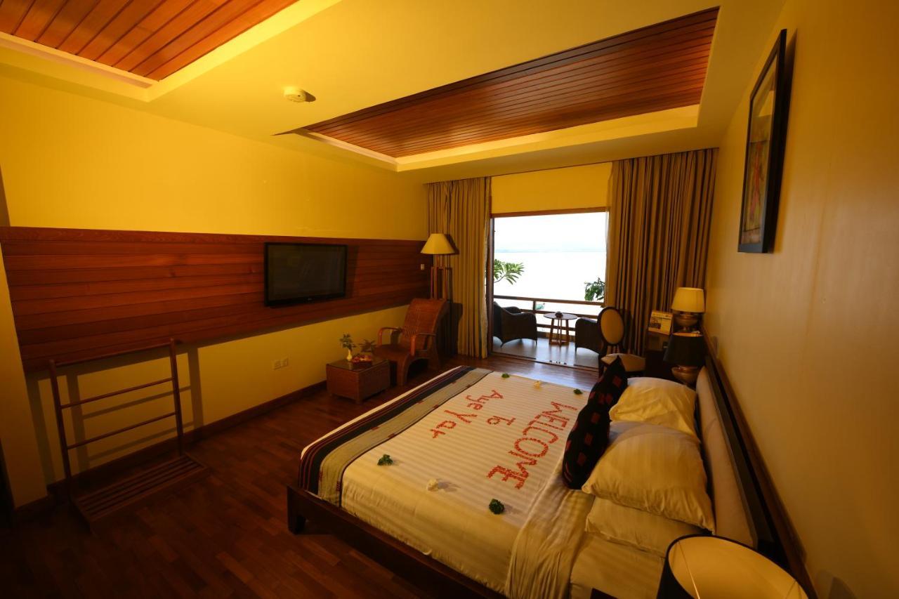 Aye Yar River View Resort Bagan Luaran gambar