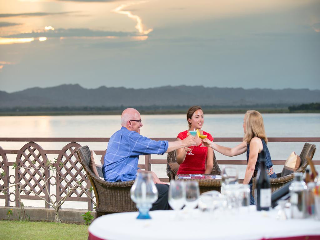 Aye Yar River View Resort Bagan Luaran gambar