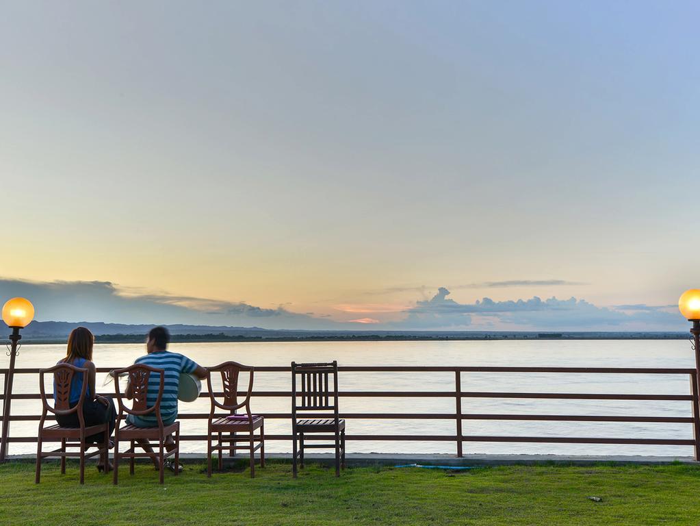 Aye Yar River View Resort Bagan Luaran gambar